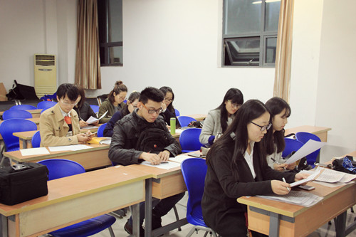 跳蛋视频
2014、2015级本科生党支部大会顺利举行