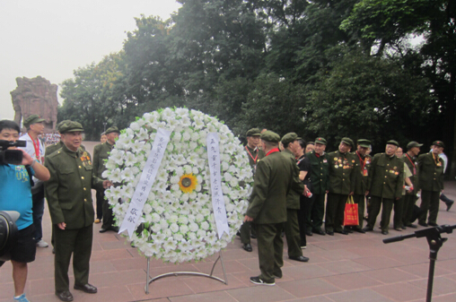 【缅怀先烈，祭奠先贤】跳蛋视频
组织参与首个“烈士纪念日”活动